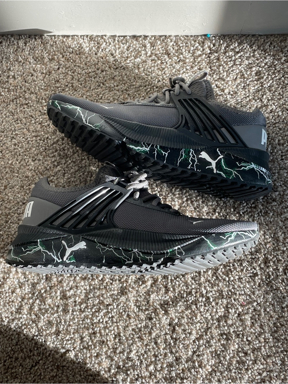 PUMA Pacer Future Heat Lightning sneakers Size 7